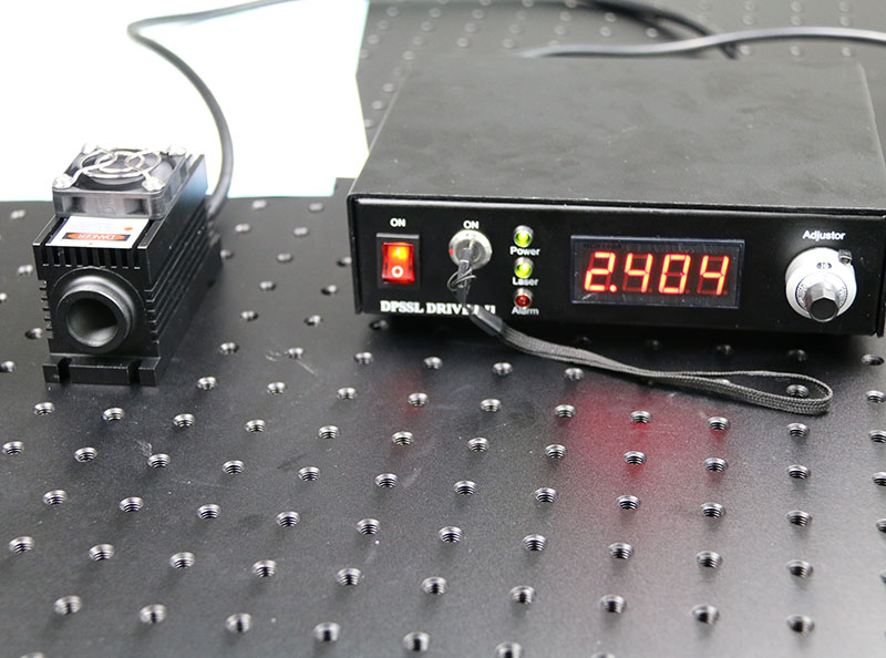 808nm 2W~4W High power IR 반도체 레이저 0~30khz Analog or TTL - Click Image to Close